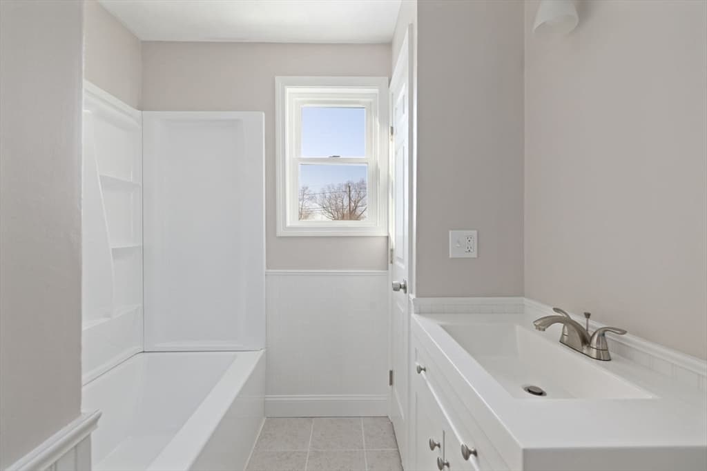 36 Kinnicutt Ave, Warren RI 02885 photo 33