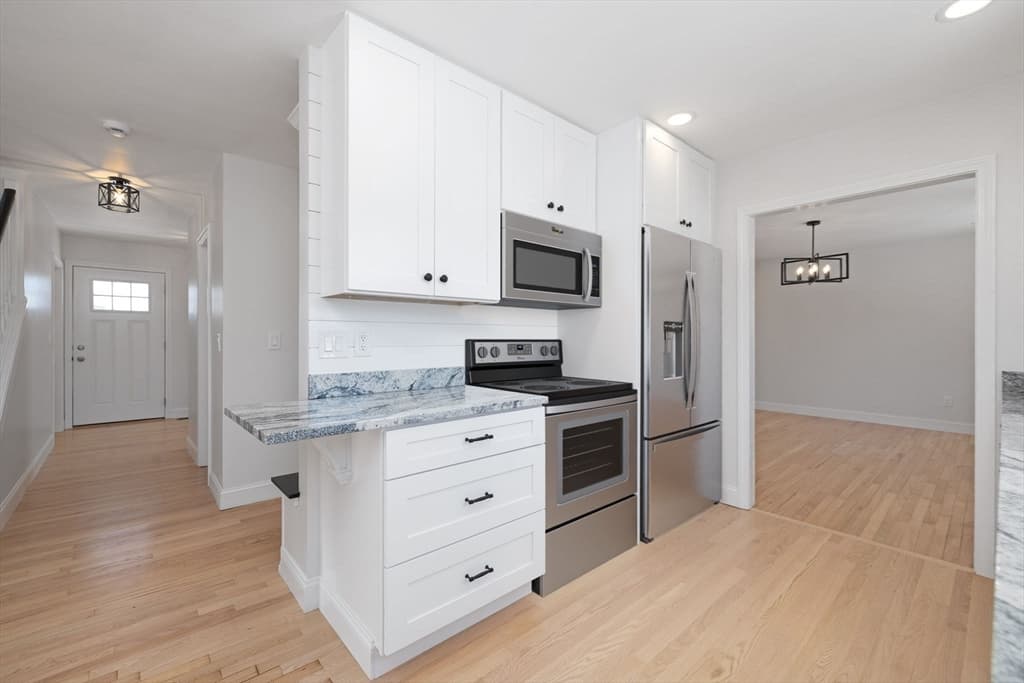 36 Kinnicutt Ave, Warren RI 02885 photo 19