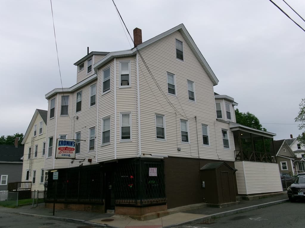 38 Adams Street, Taunton MA 02780