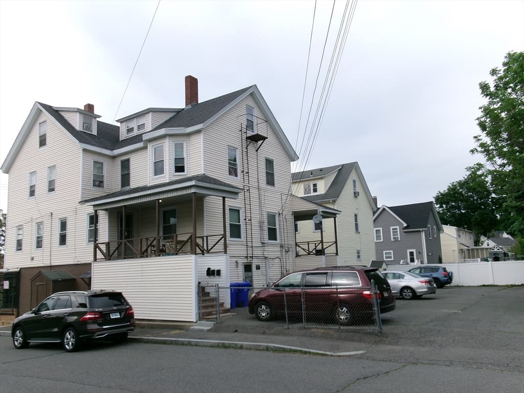 4 Family at 38 Adams Street, Taunton MA 02780, Taunton, photo 9 of 9