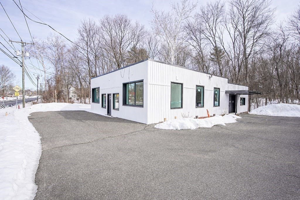 1443 Main St, Agawam MA 01001