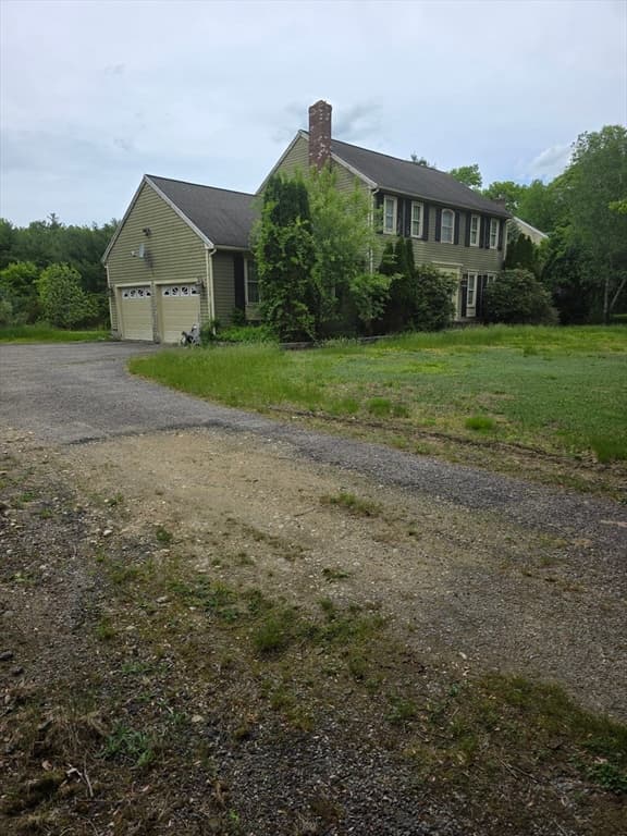 Single Family Residence at 4 Canoe River Rd, Easton MA 02334, photo 6 of 9