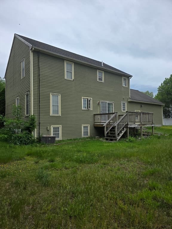 Single Family Residence at 4 Canoe River Rd, Easton MA 02334, photo 9 of 9