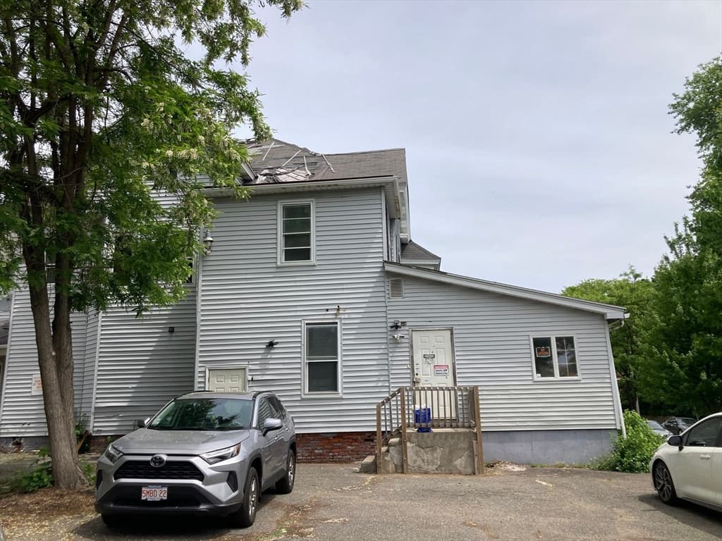 4 Family at 223 Elm, Holyoke MA 01040, Holyoke, photo 4 of 14