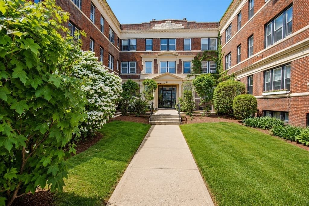 8 Walnut St # 2, Everett MA 02149 photo 15