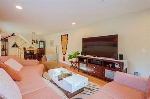Condominium at 8 Patriot Blvd # 8, Hopkinton MA 01748, photo 7 of 29