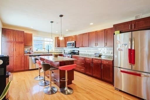 Condominium at 8 Patriot Blvd # 8, Hopkinton MA 01748, photo 9 of 29