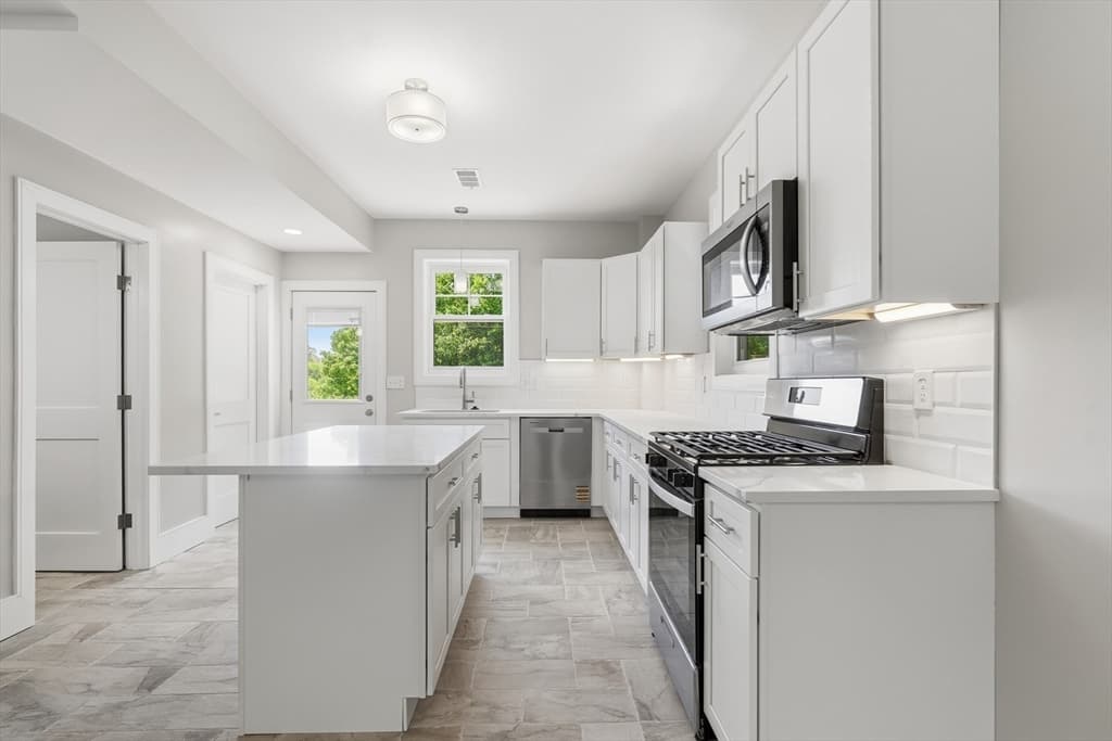 Condominium at 9 June St # 2, Boston MA 02131, Boston, photo 4 of 30