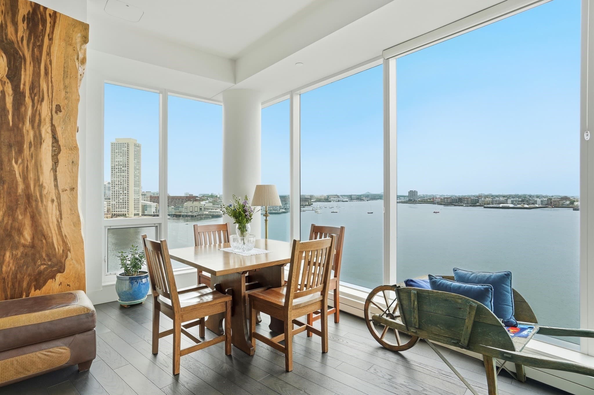 Condominium at 22 Liberty Dr # 9F, Boston MA 02110, photo 6 of 37
