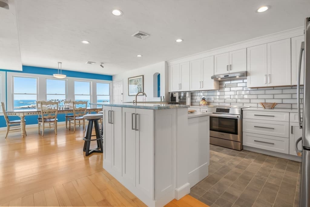 Condominium at 66 Glades Road # 8, Scituate MA 02066, photo 14 of 27