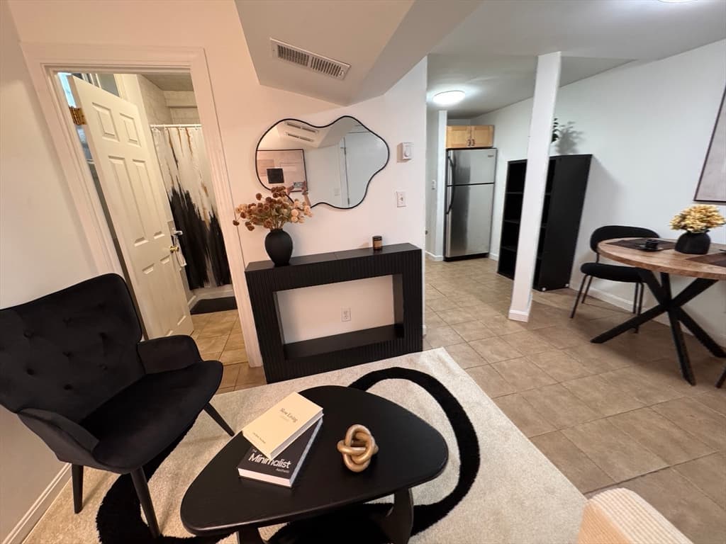 1 Dana Street # 2, Cambridge MA 02138