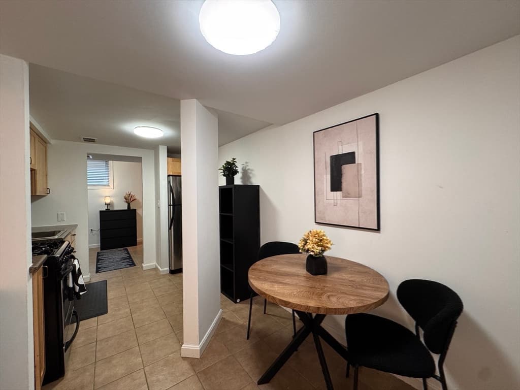 Condominium at 1 Dana Street # 2, Cambridge MA 02138, Cambridge, photo 8 of 23