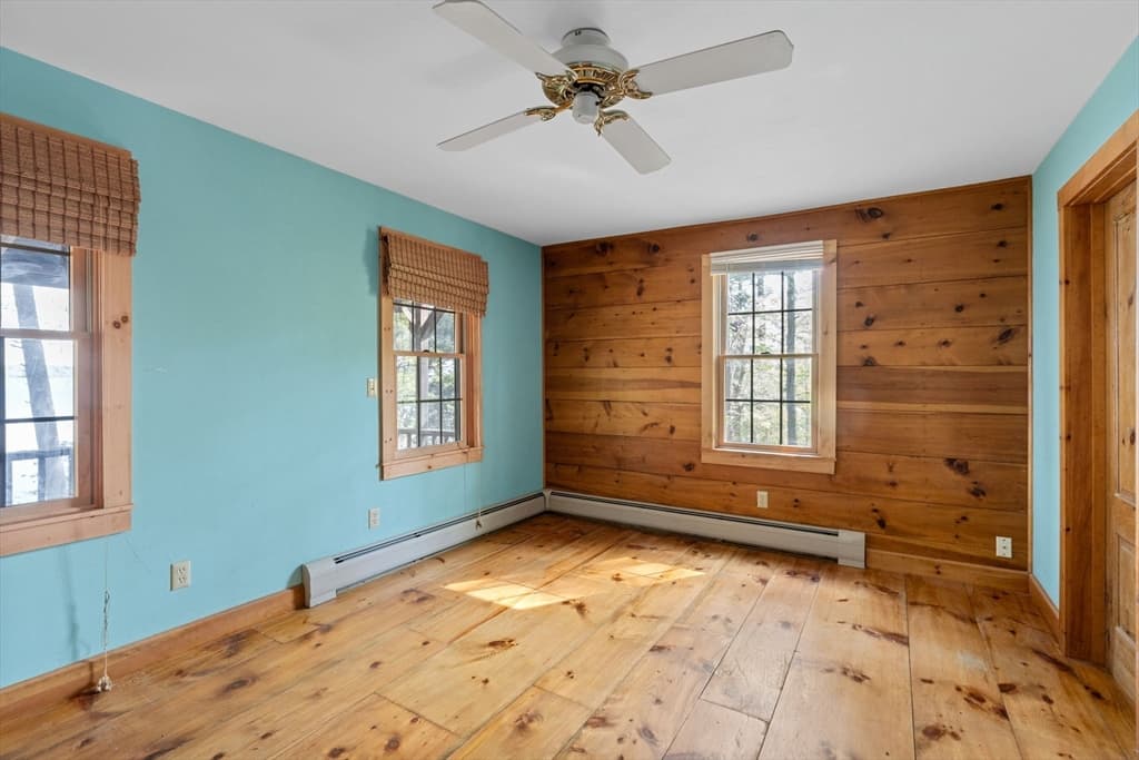 Single Family Residence at 362 Snows Pond Rd, Rochester MA 02770, photo 16 of 41