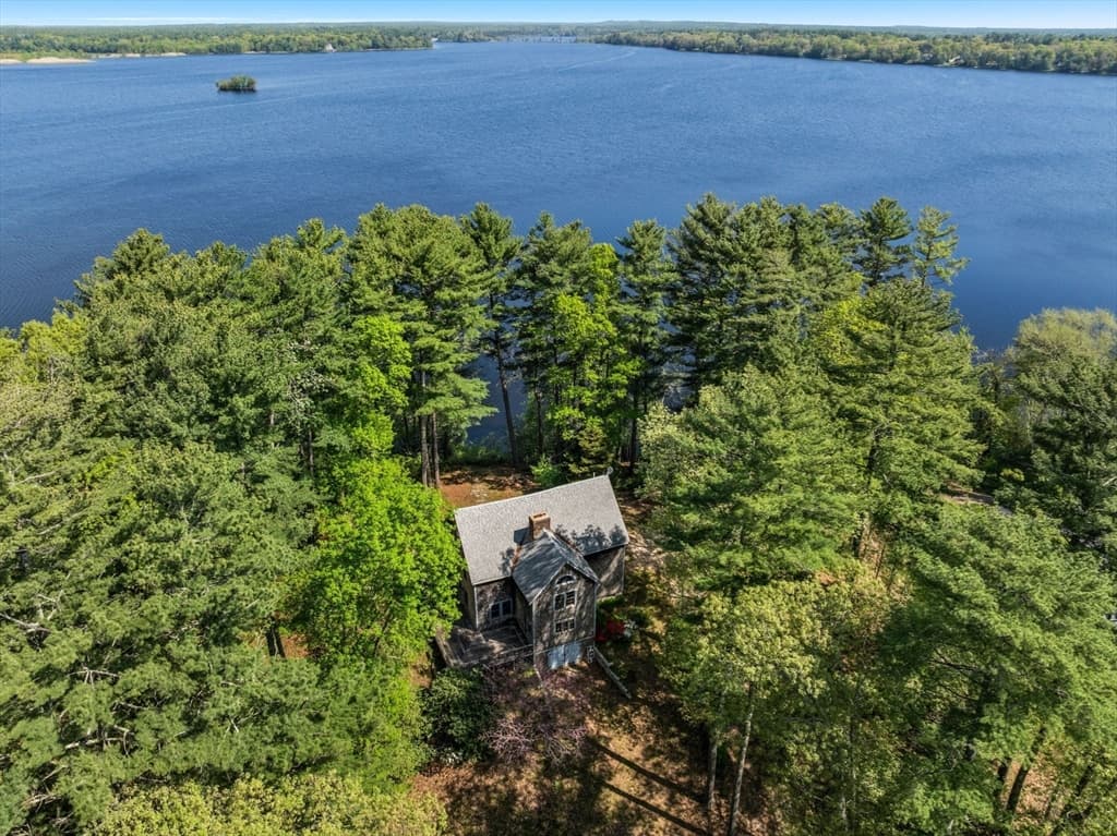 Single Family Residence at 362 Snows Pond Rd, Rochester MA 02770, photo 32 of 41