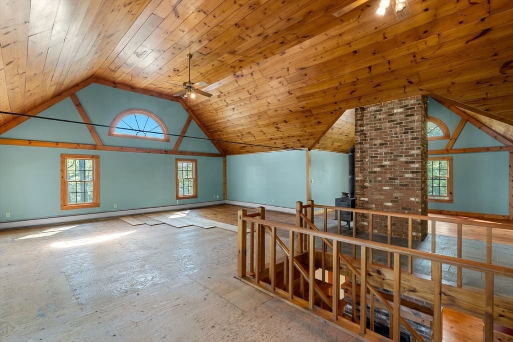 Single Family Residence at 362 Snows Pond Rd, Rochester MA 02770, photo 18 of 41