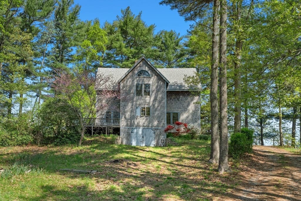 Single Family Residence at 362 Snows Pond Rd, Rochester MA 02770, photo 37 of 41