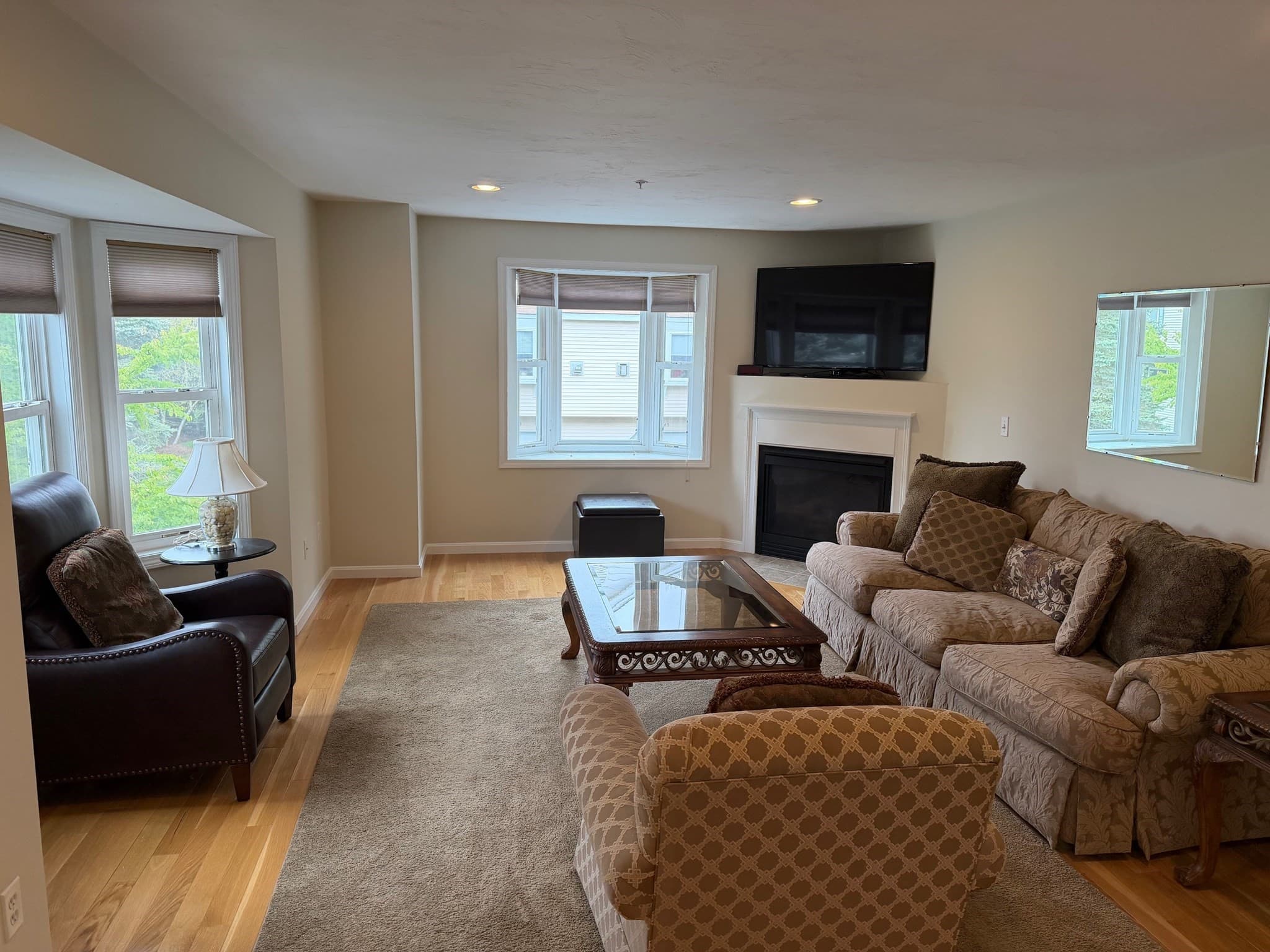 Condominium at 31 America Blvd # 31, Ashland MA 01721, photo 2 of 23