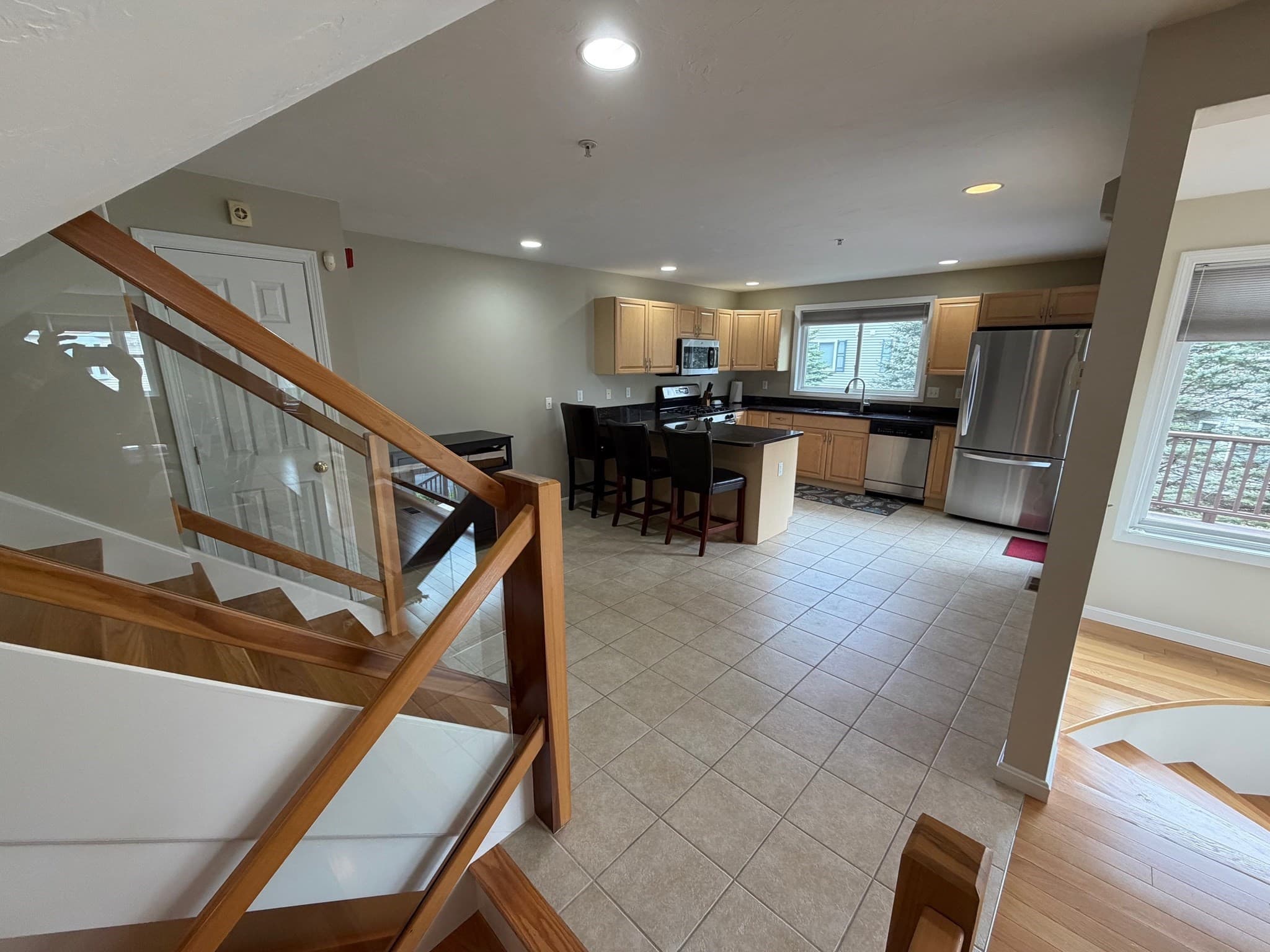 Condominium at 31 America Blvd # 31, Ashland MA 01721, photo 5 of 23