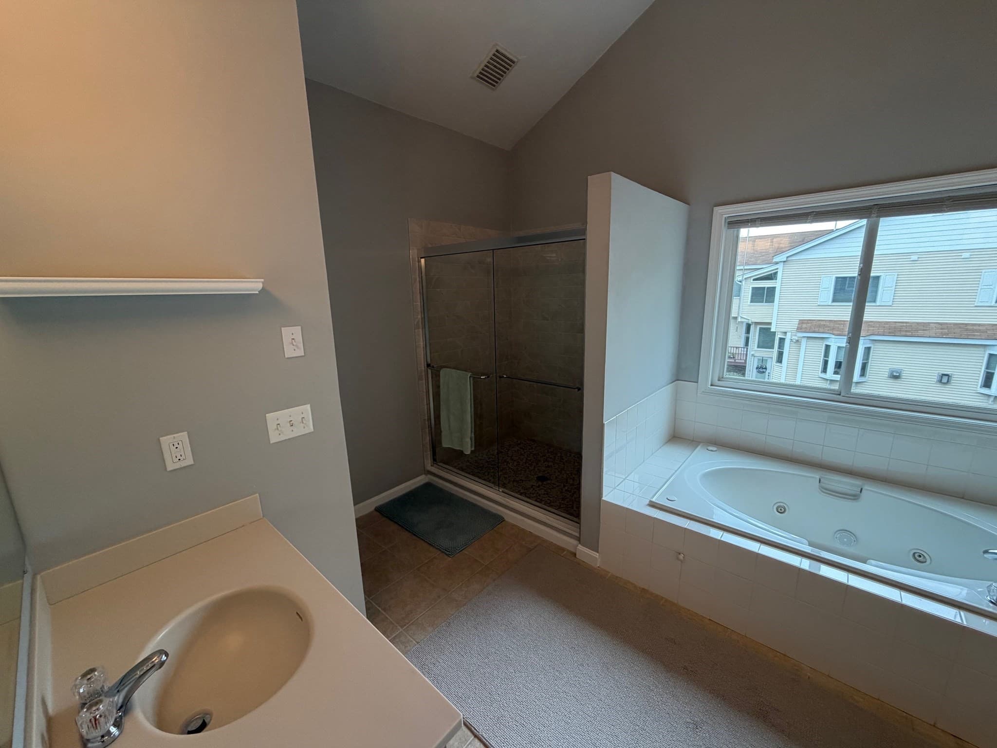 Condominium at 31 America Blvd # 31, Ashland MA 01721, photo 11 of 23