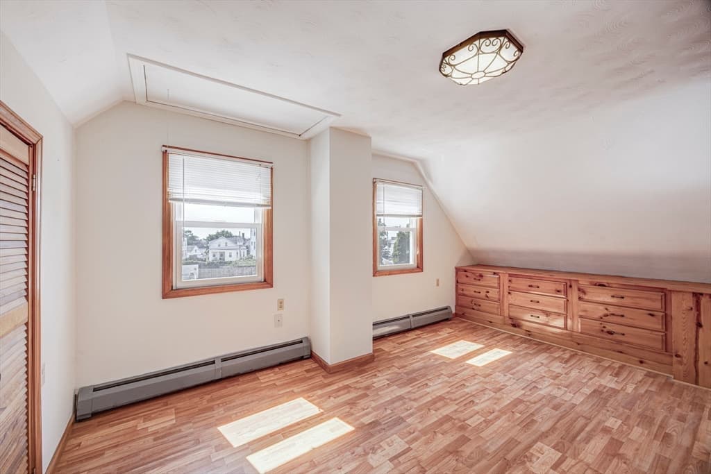 Single Family Residence at 188 Washington St, New Bedford MA 02740, New Bedford, photo 22 of 36