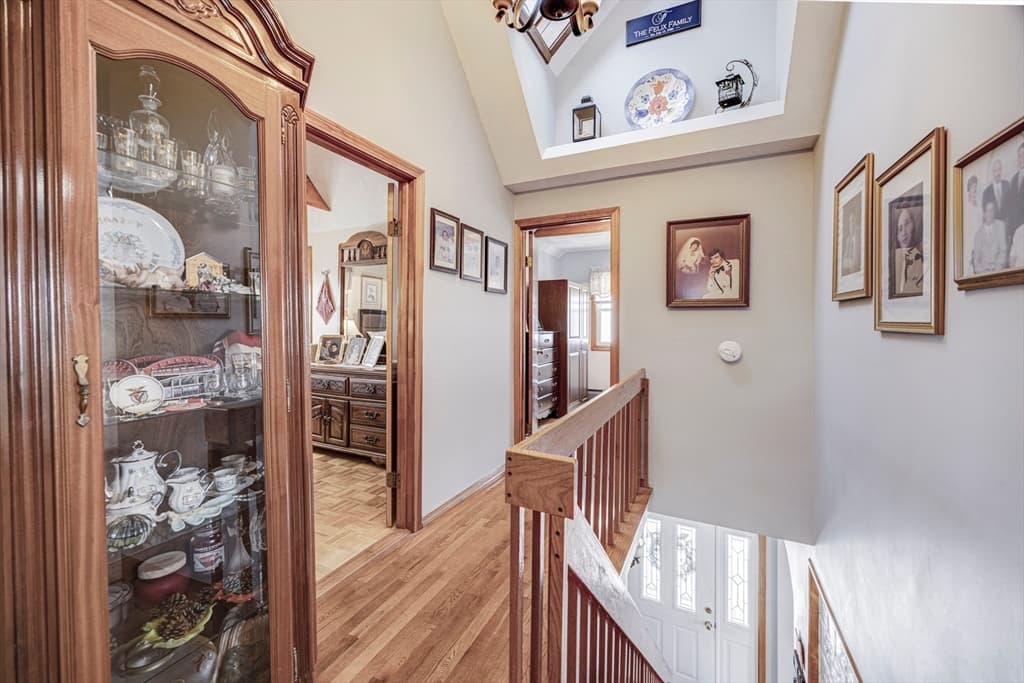 Single Family Residence at 188 Washington St, New Bedford MA 02740, New Bedford, photo 14 of 36