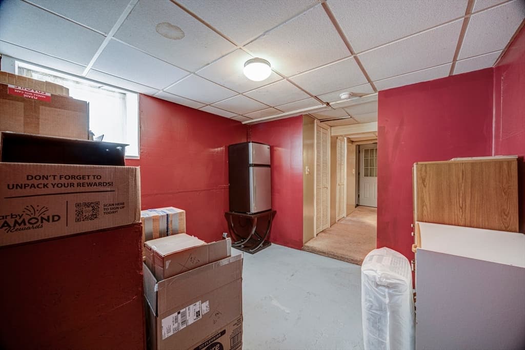 Single Family Residence at 188 Washington St, New Bedford MA 02740, New Bedford, photo 31 of 36