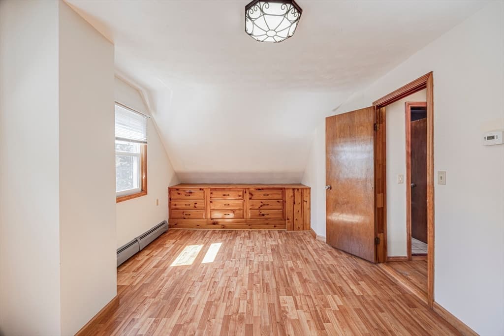 Single Family Residence at 188 Washington St, New Bedford MA 02740, New Bedford, photo 21 of 36