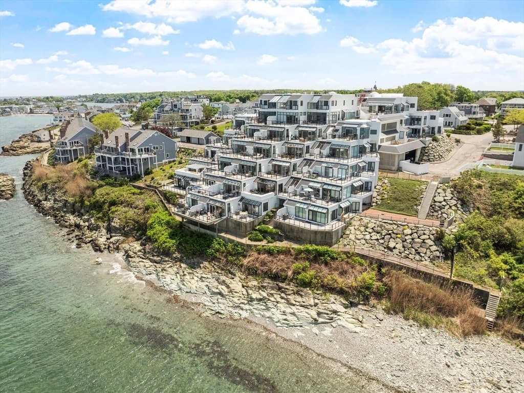 40 Oceanside # 40, Hull MA 02045 photo 6