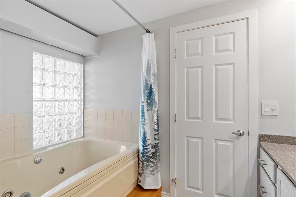 40 Oceanside # 40, Hull MA 02045 photo 33