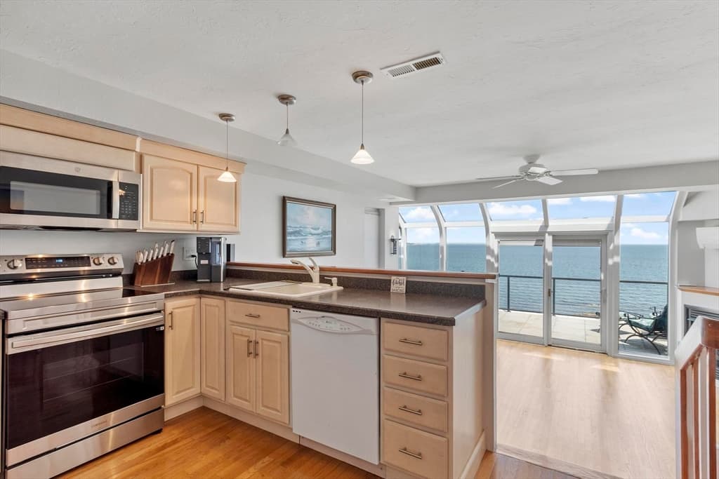 40 Oceanside # 40, Hull MA 02045 photo 15