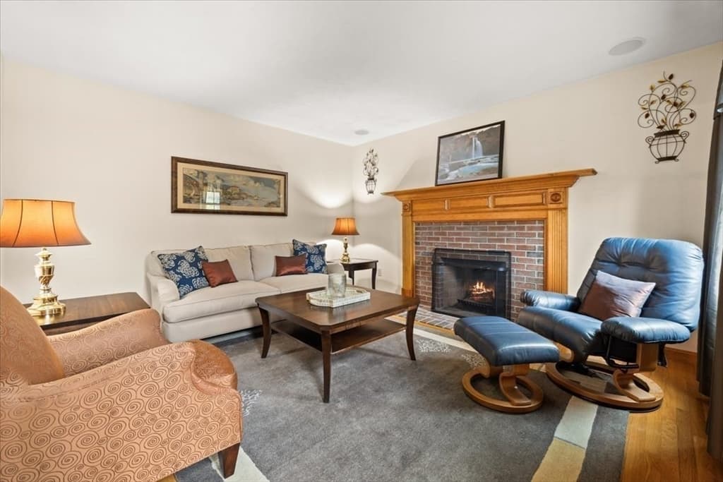 Single Family Residence at 2 Furlong Circle, Lakeville MA 02347, Lakeville, photo 12 of 42
