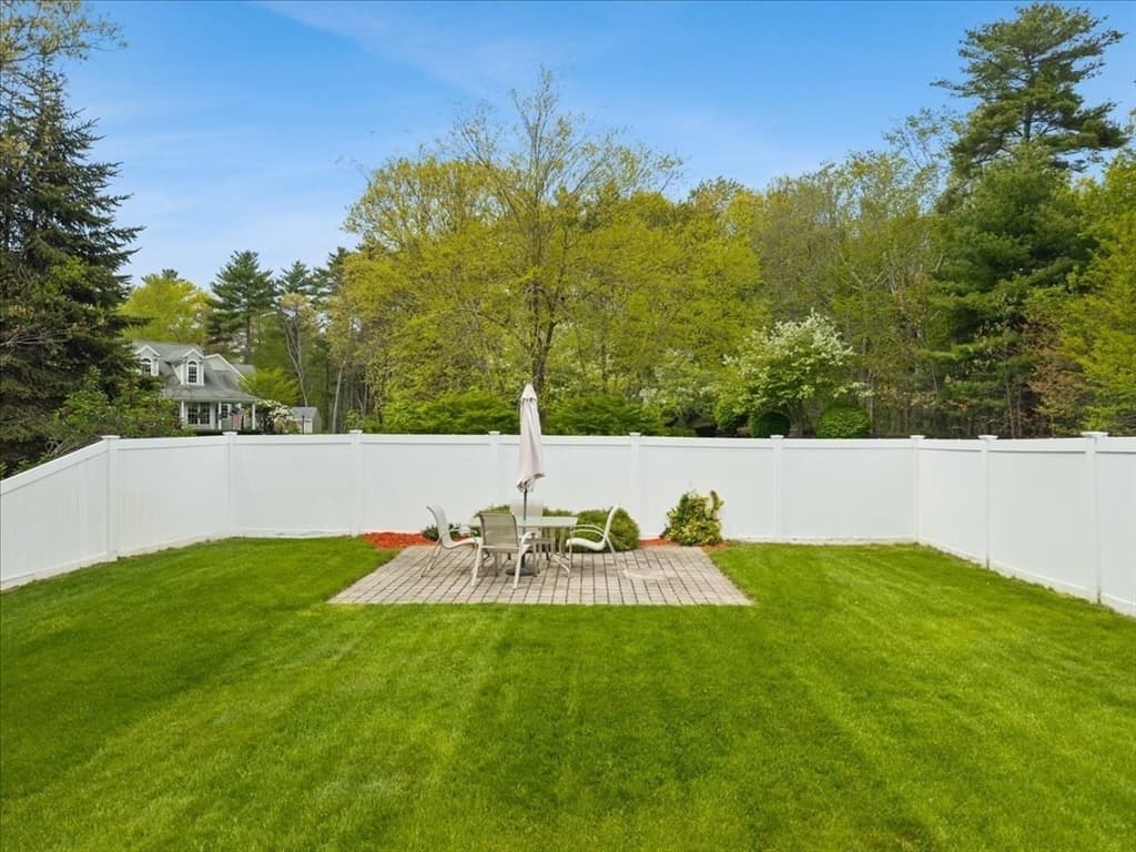 Single Family Residence at 2 Furlong Circle, Lakeville MA 02347, Lakeville, photo 8 of 42