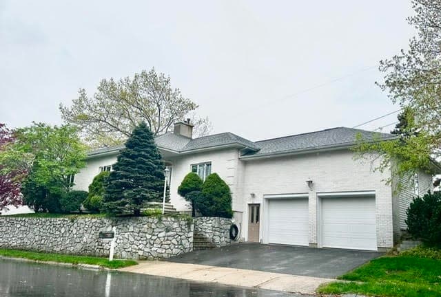 Single Family Residence at 66 Nells Pond Road, Lynn MA 01904, Lynn, photo 2 of 24