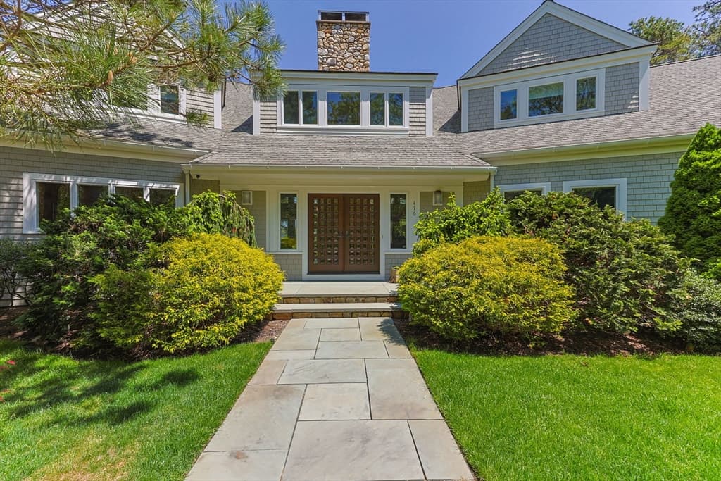 Single Family Residence at 476 Baxters Neck Rd, Barnstable MA 02648, Barnstable, photo 3 of 42