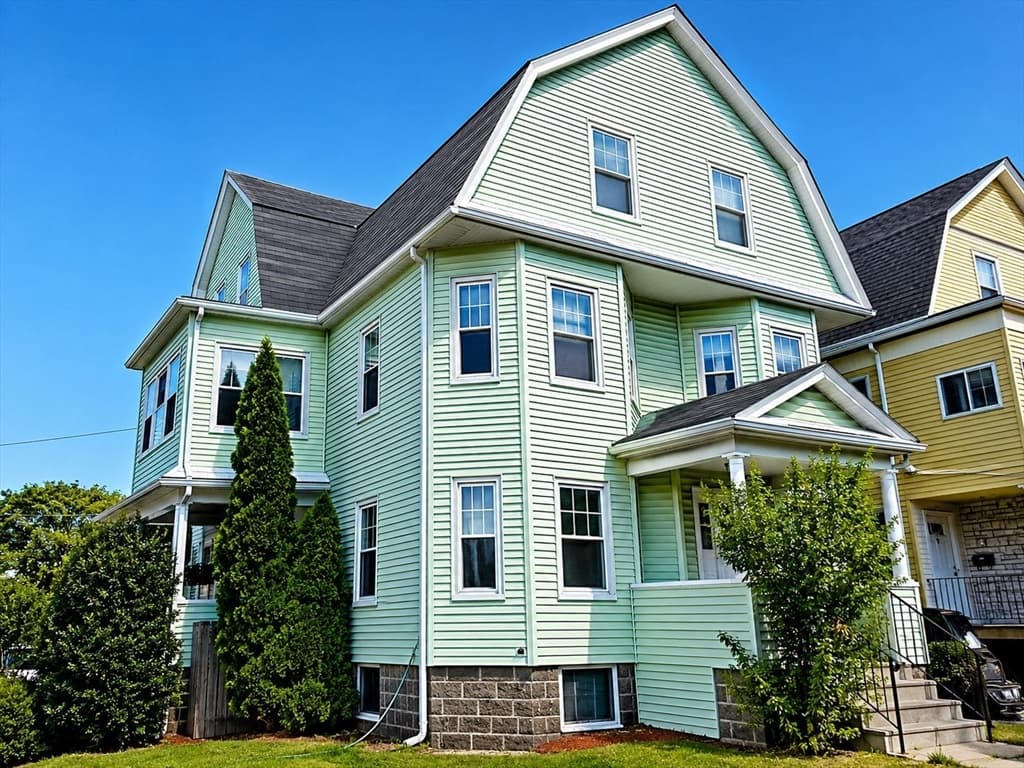 27 Princeton St, Medford MA 02155
