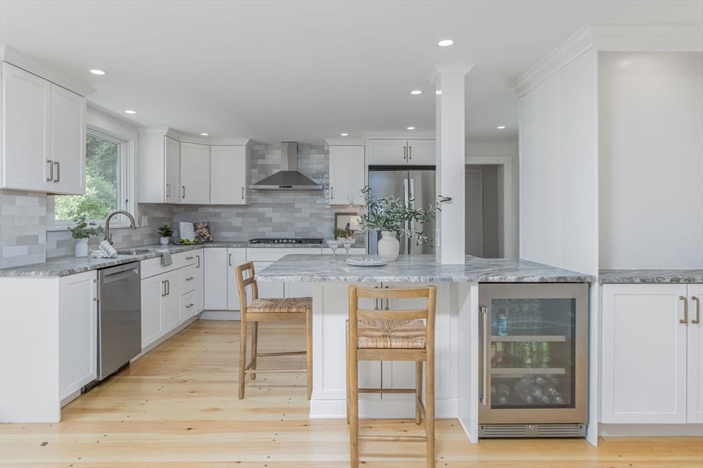 Single Family Residence at 96 Hollis Street, Groton MA 01450, photo 2 of 39