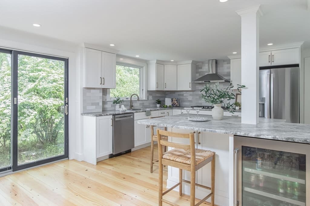 Single Family Residence at 96 Hollis Street, Groton MA 01450, photo 5 of 39