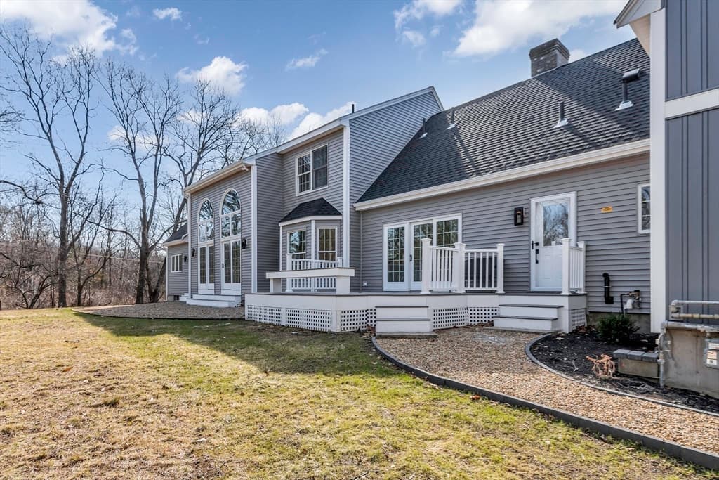 Single Family Residence at 30 Anne Rd, North Andover MA 01845, North Andover, photo 5 of 42