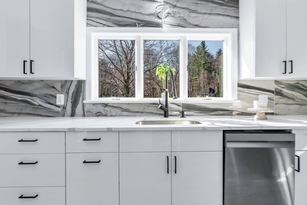 Single Family Residence at 30 Anne Rd, North Andover MA 01845, North Andover, photo 19 of 42