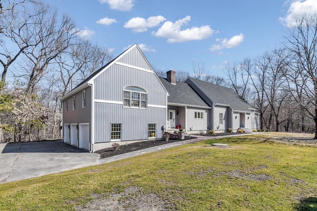 Single Family Residence at 30 Anne Rd, North Andover MA 01845, North Andover, photo 4 of 42