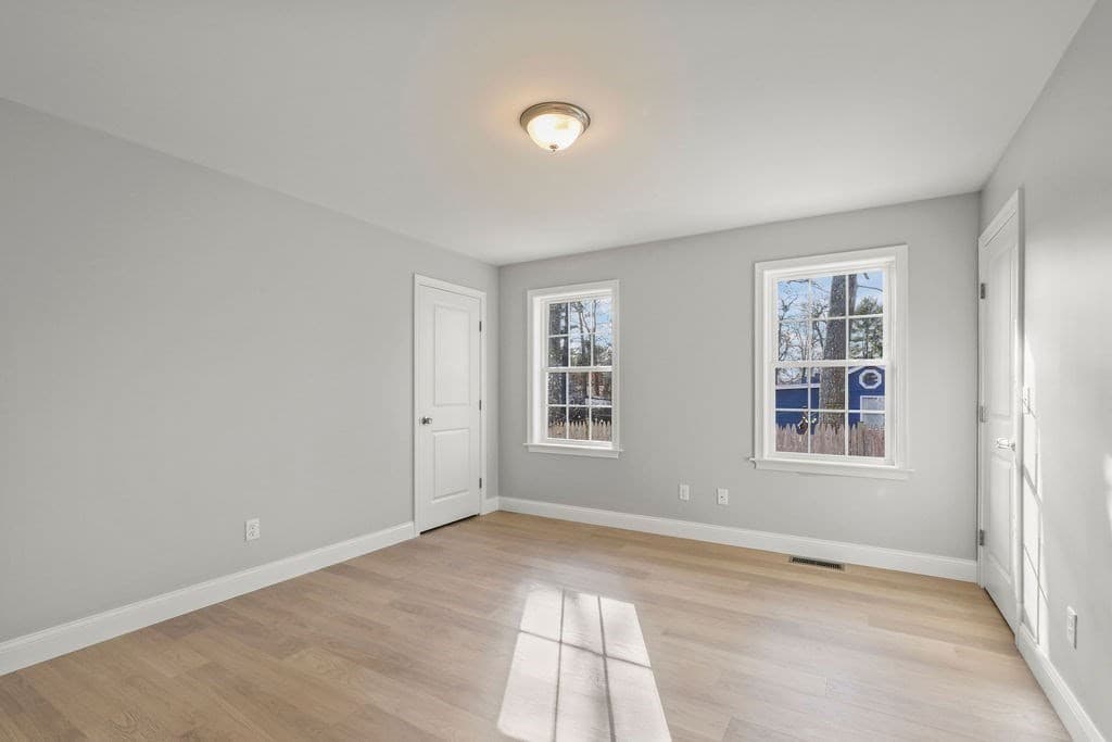 Single Family Residence at 81 Maple Springs Rd, Wareham MA 02571, photo 8 of 18