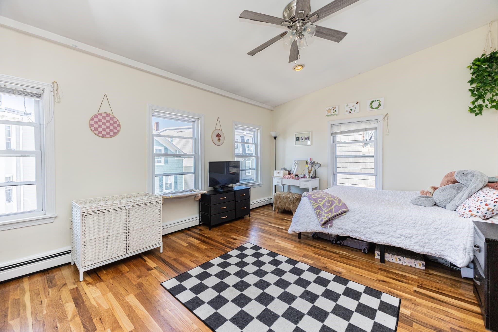 Condominium at 13 Vinton St # 3, Boston MA 02127, photo 7 of 16