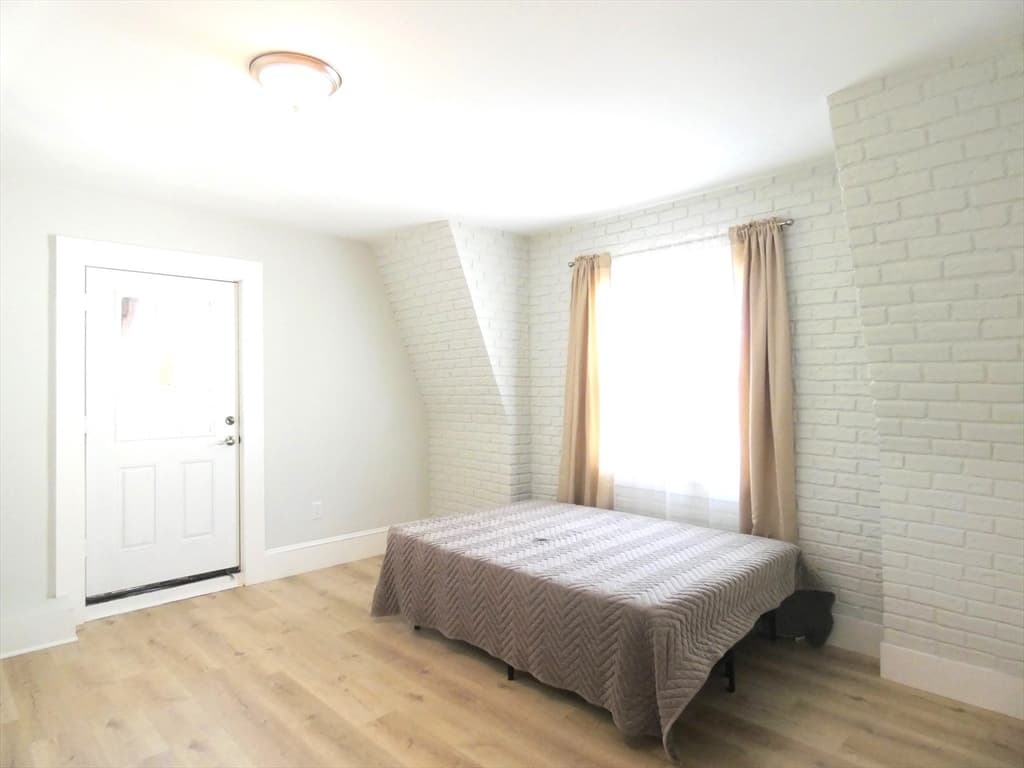 Condominium at 5 Kenwood St # 3, Somerville MA 02144, photo 6 of 33