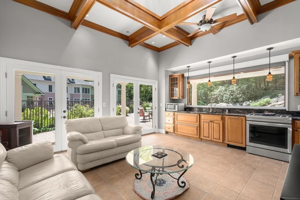 Single Family Residence at 5 Hamlins Crossing, Dover MA 02030, Dover, photo 16 of 42