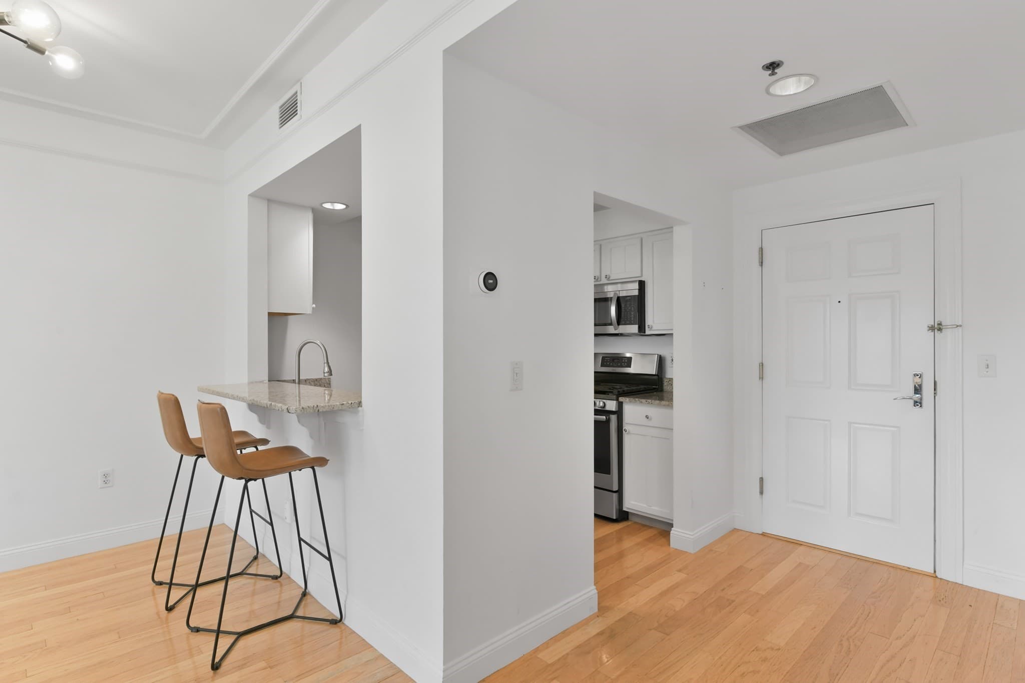 Condominium at 1597 Washington St # 406, Boston MA 02118, photo 6 of 14