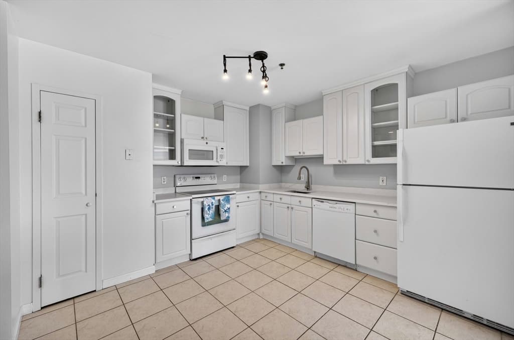 474 Revere Beach Boulevard # 804, Revere MA 02151 photo 8