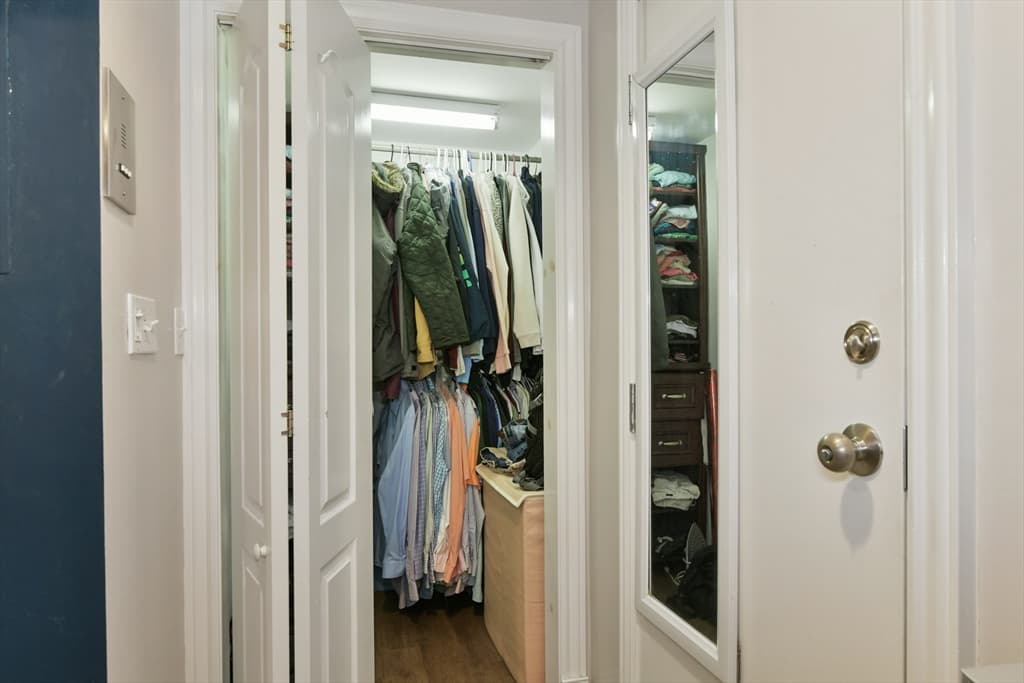 Condominium at 164 F St # 4, Boston MA 02127, Boston, photo 11 of 14