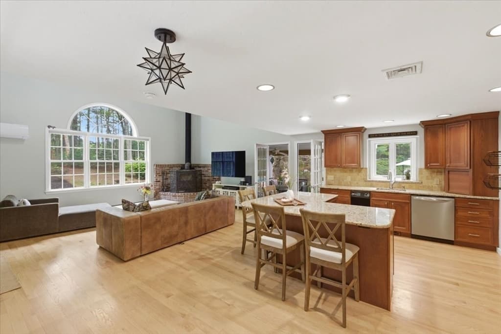 46 King St, Norfolk MA 02056 photo 8