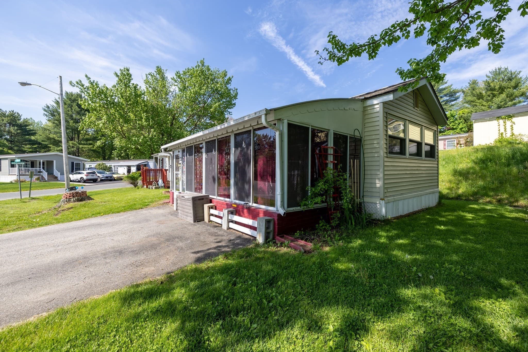 Mobile Home at 1 First Street, Sturbridge MA 01566, photo 3 of 27