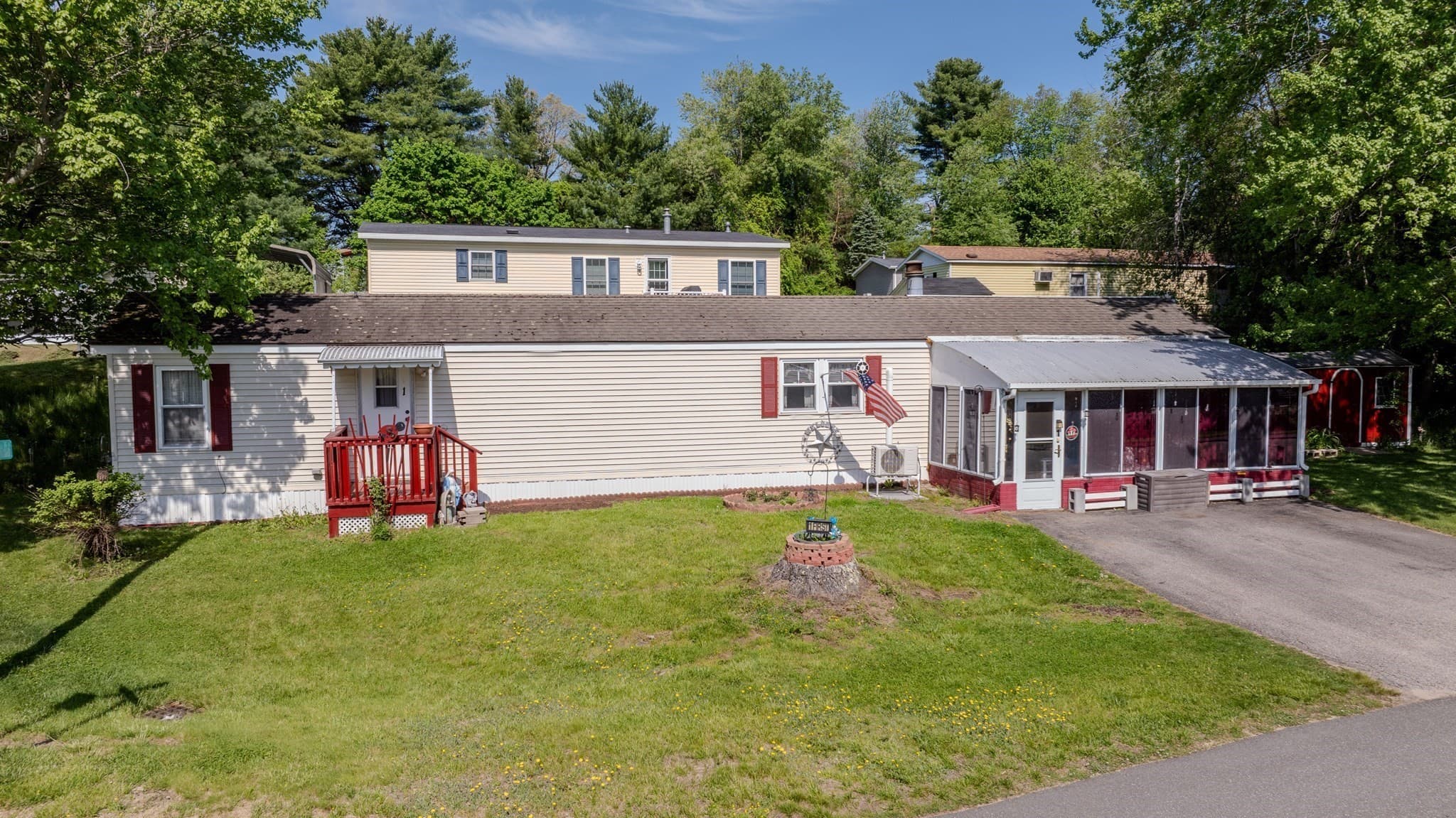 1 First Street, Sturbridge MA 01566